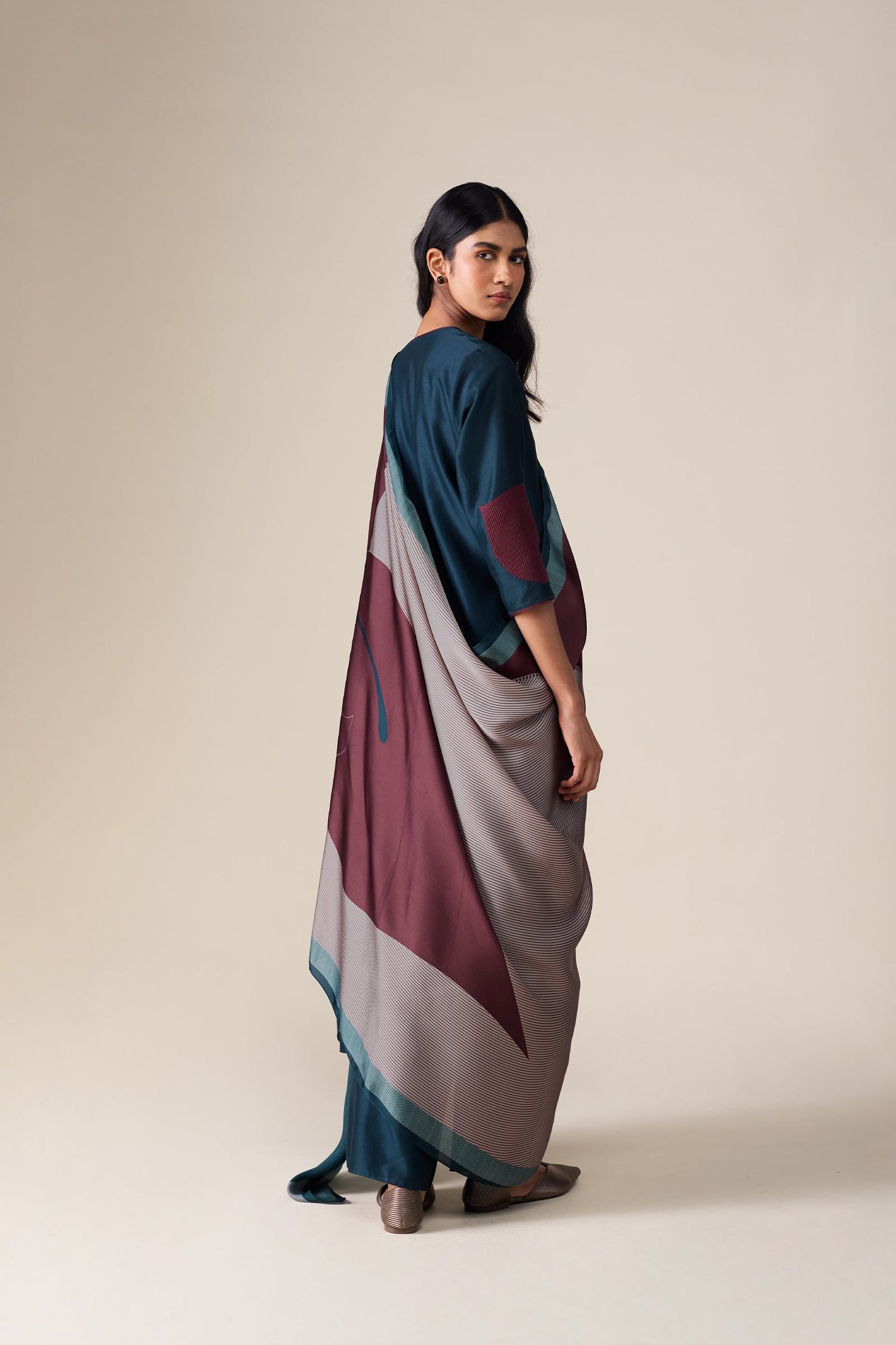  Chanderi Milap Kurta Set – Black