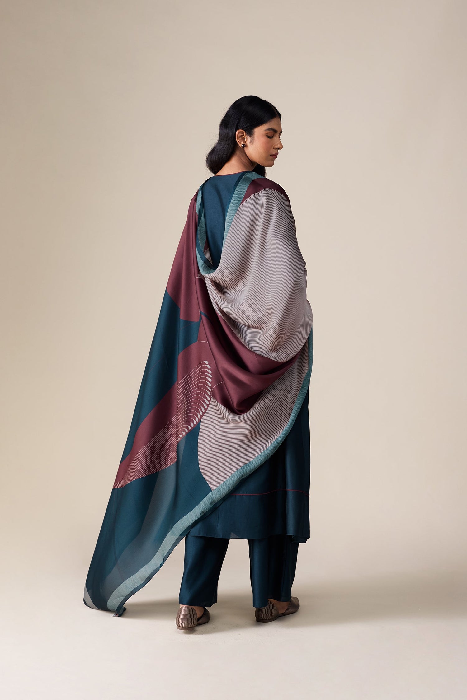  Chanderi Milap Kurta Set – Black