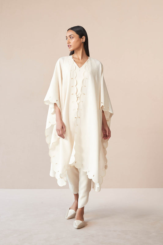 Wool Alea Cape Set – Ivory