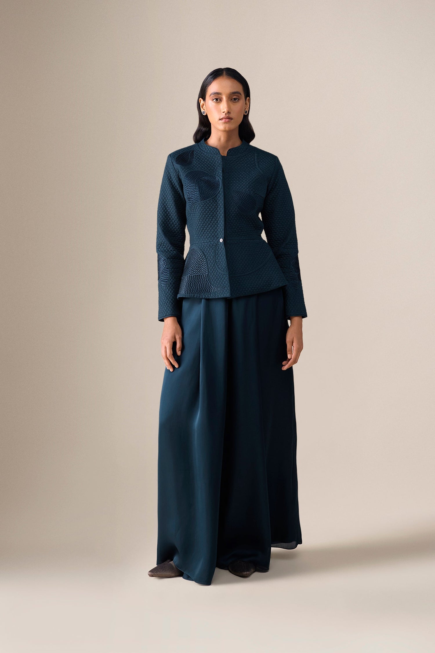  Silk Valla Jacket Set – Black