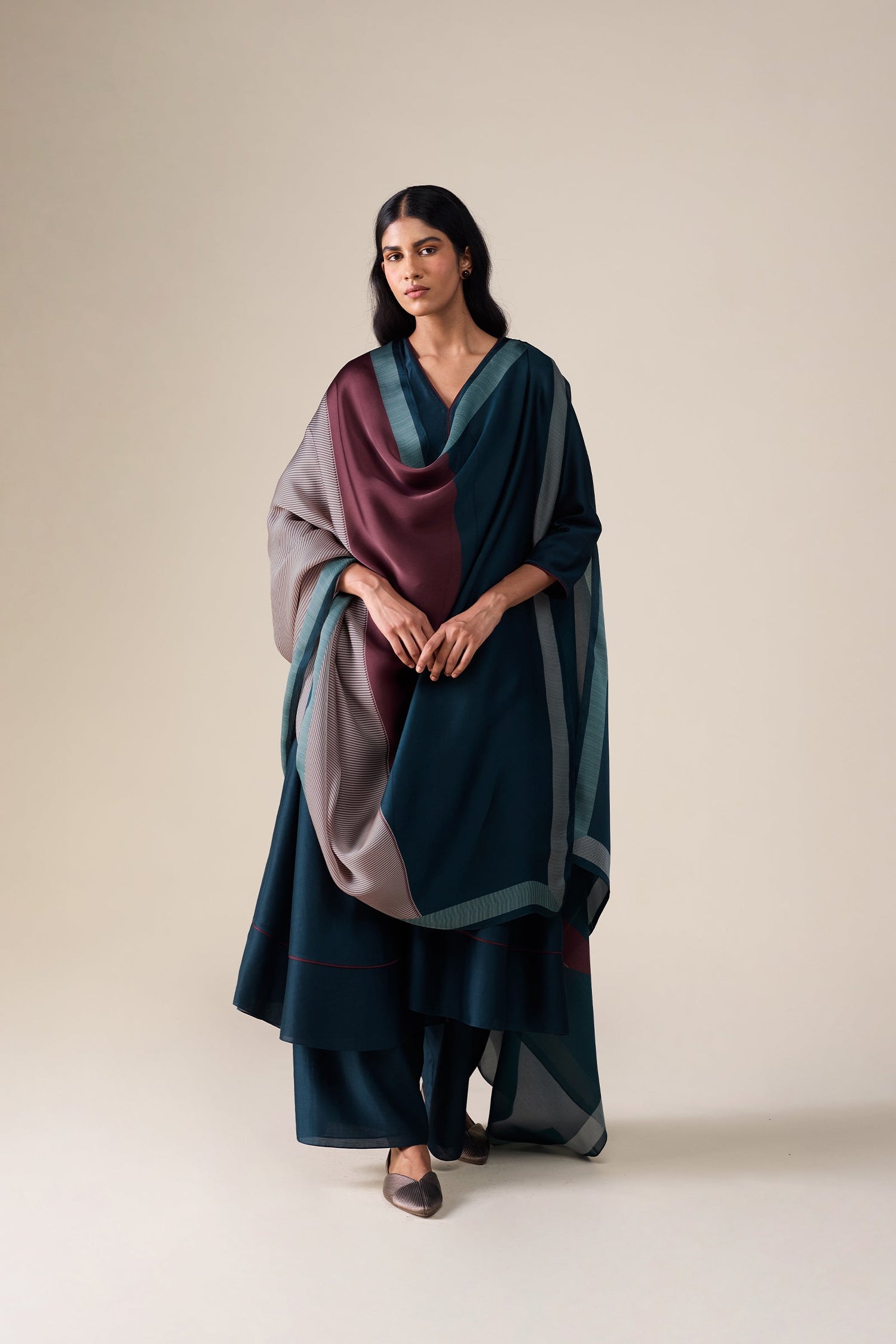  Chanderi Milap Kurta Set – Black