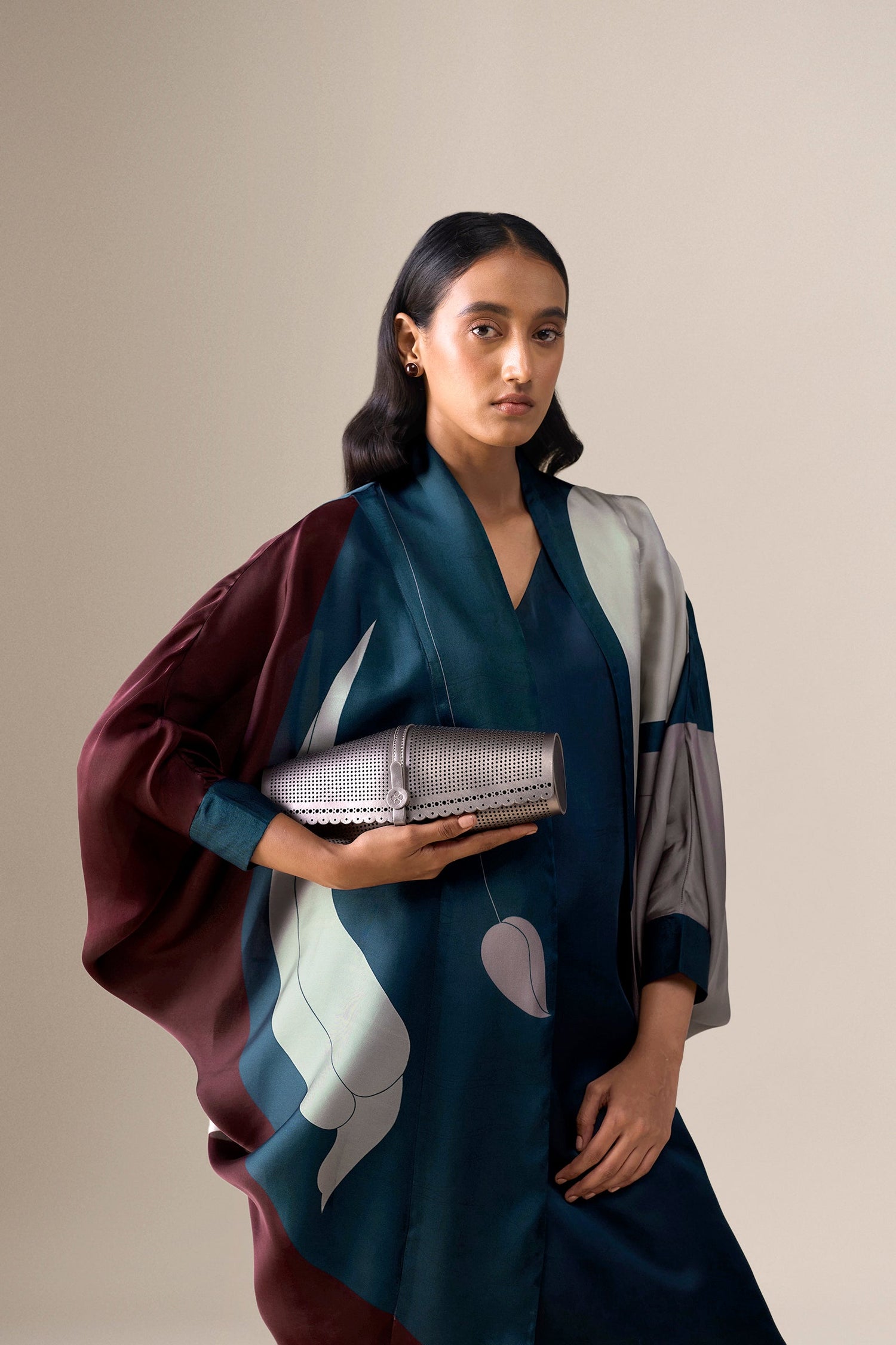  Organza Anissa Cape Set – Black