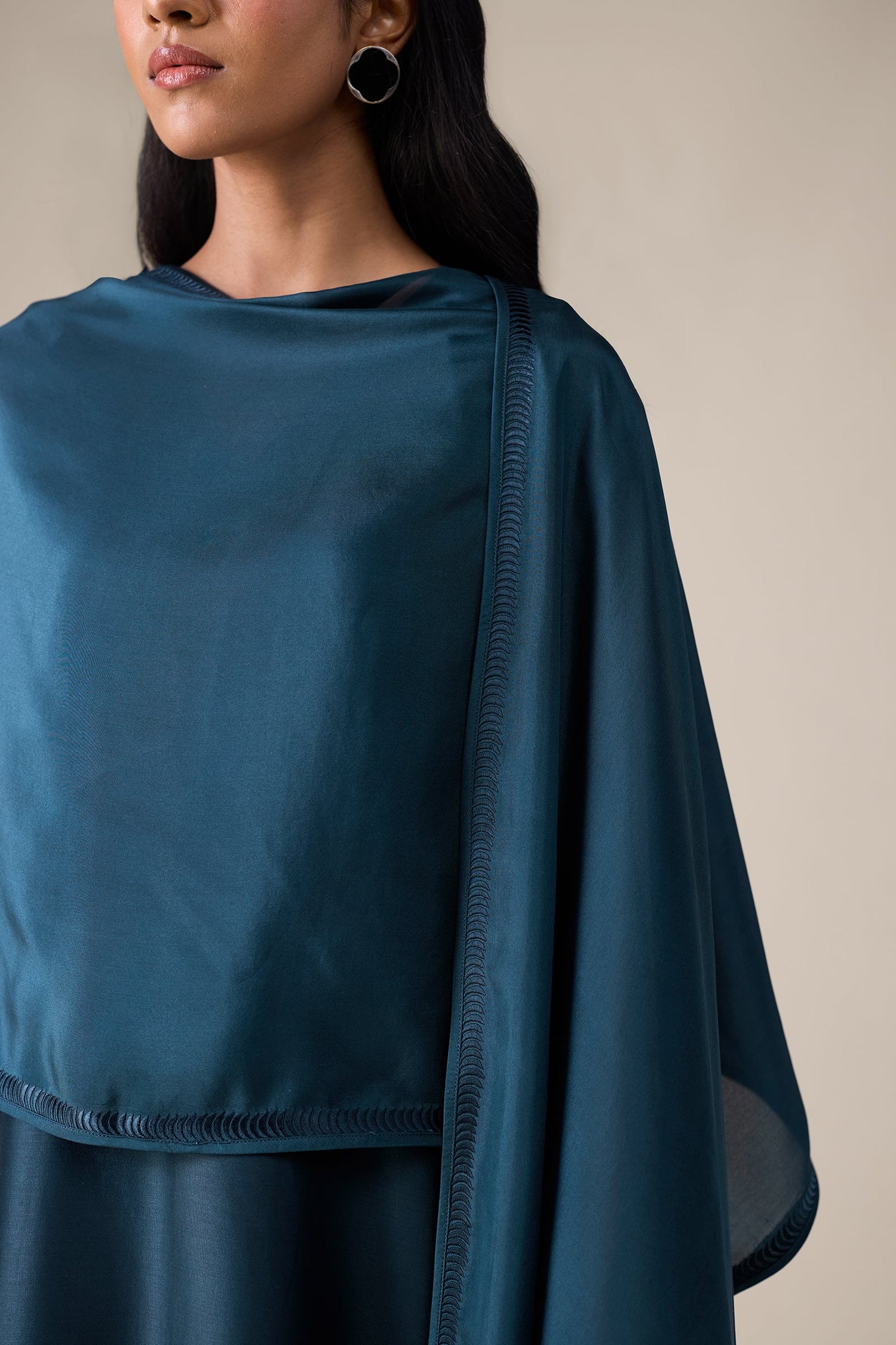  Silk Ivelle Scarf – Black