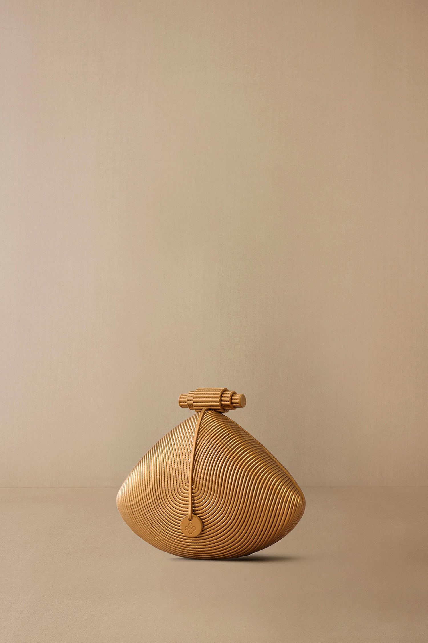  Faux Leather Iyana Clutch – Metallics