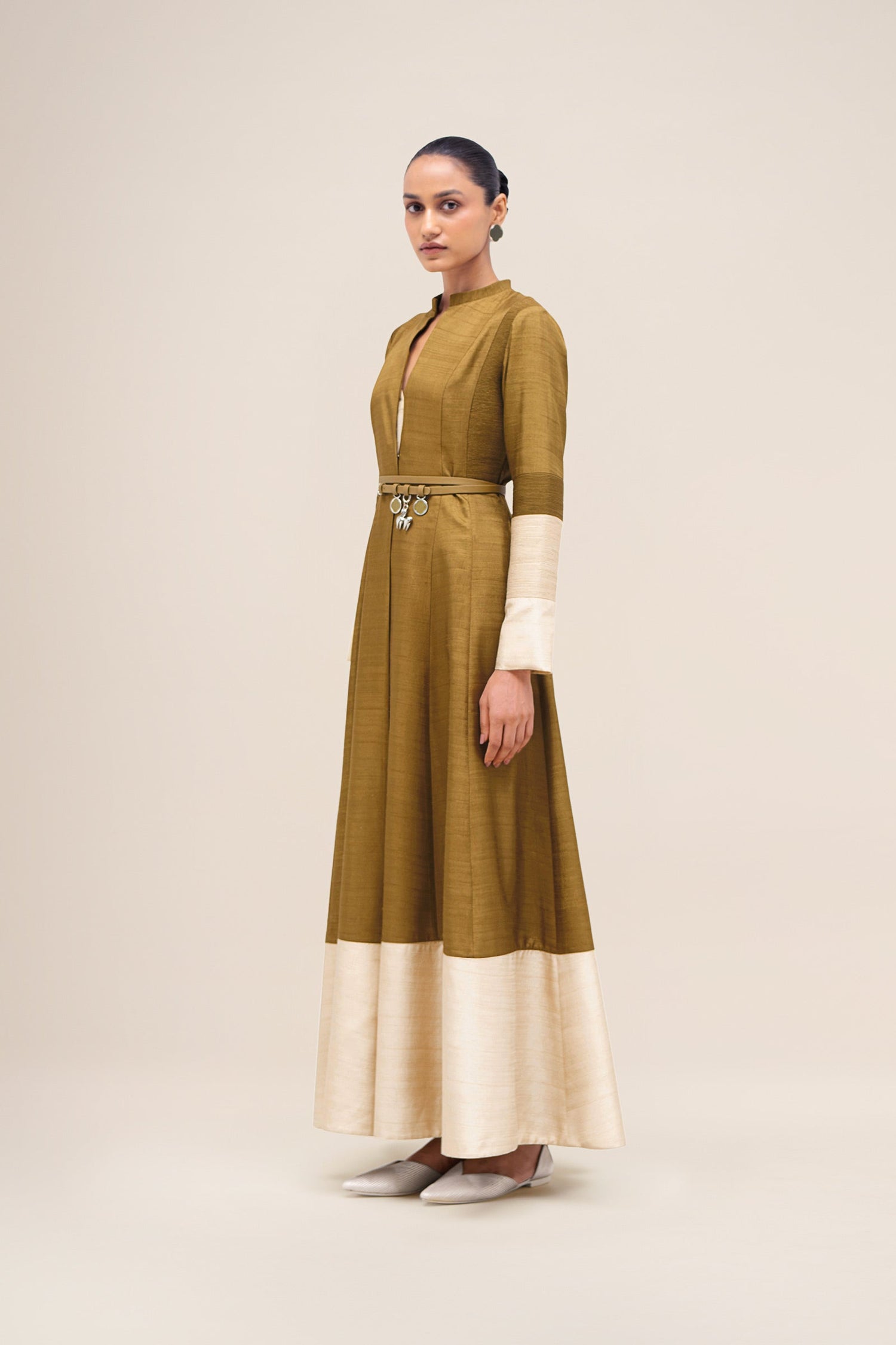  Silk Zahra Abaya Set – Green
