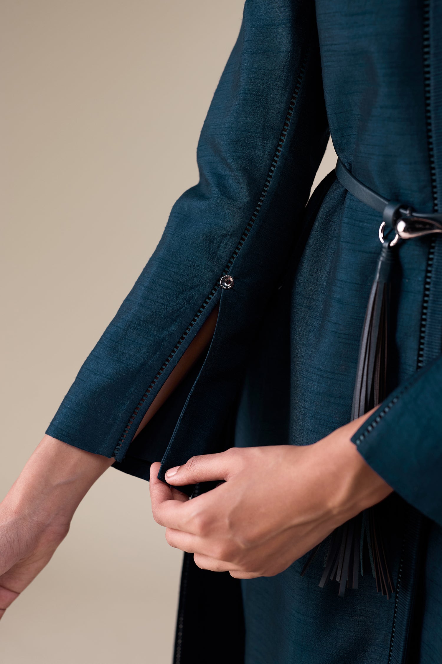  Silk Lev Jacket Set – Black