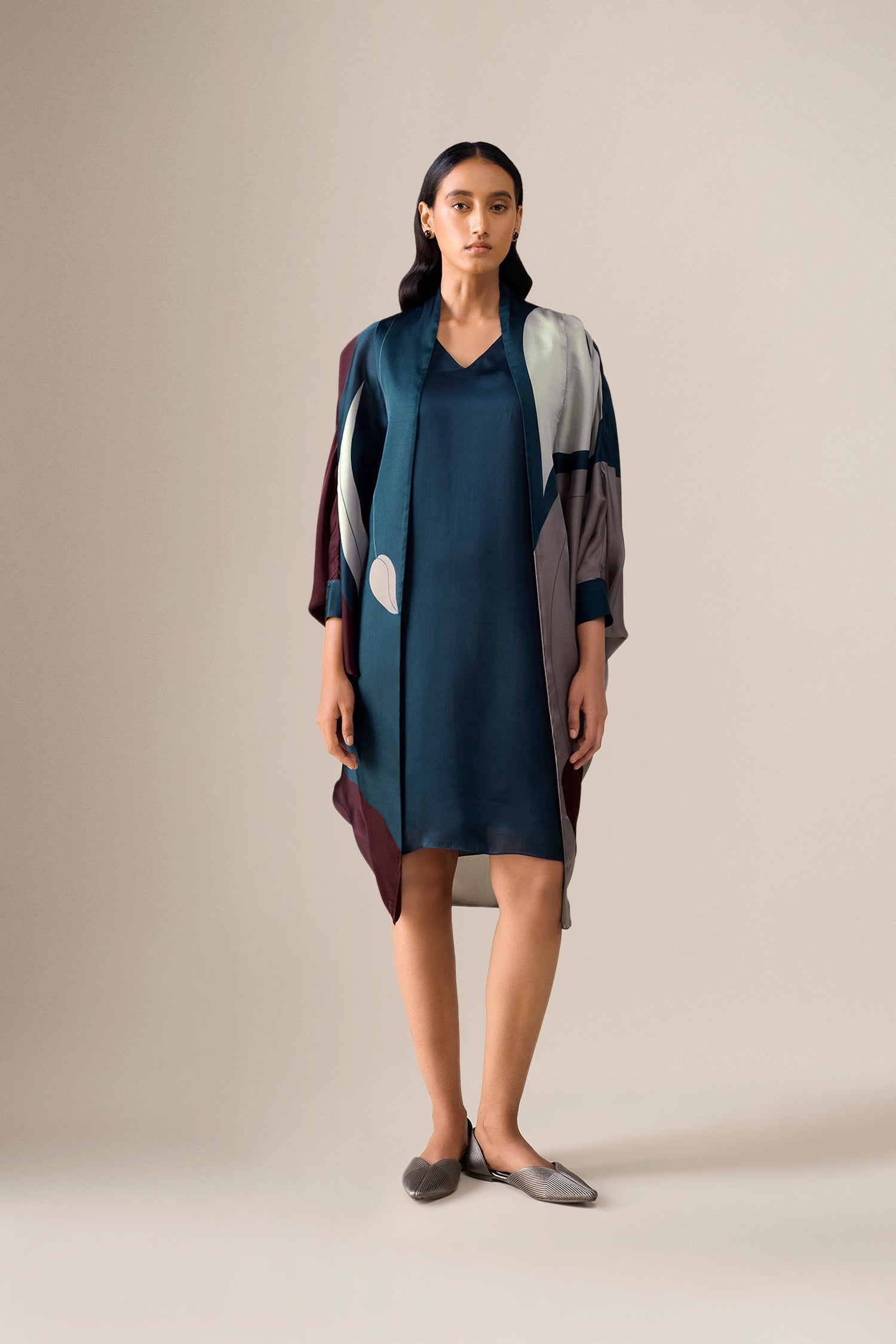  Organza Anissa Cape Set – Black