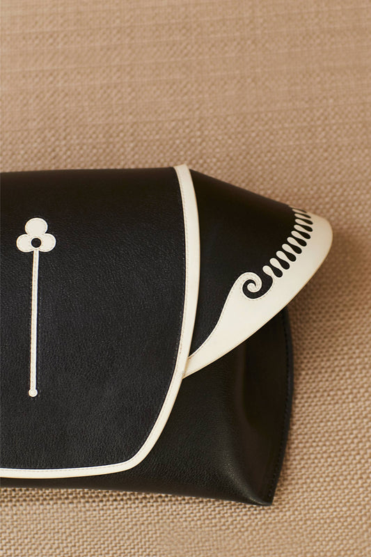 Faux Leather Amina clutch – Black