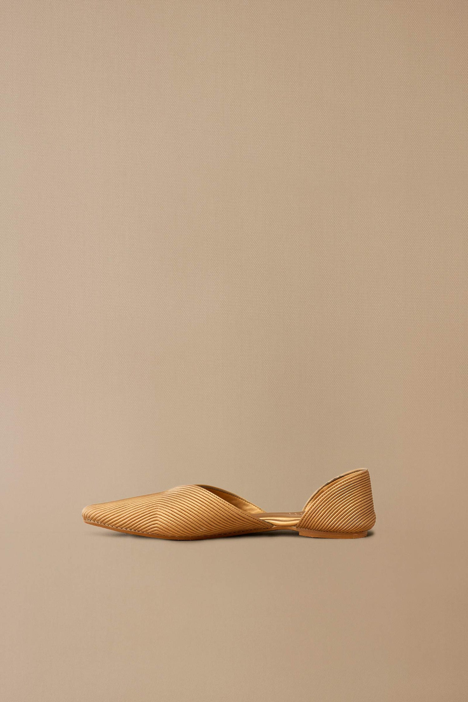  Faux Leather Zahra Point-toe Flats – Metallics