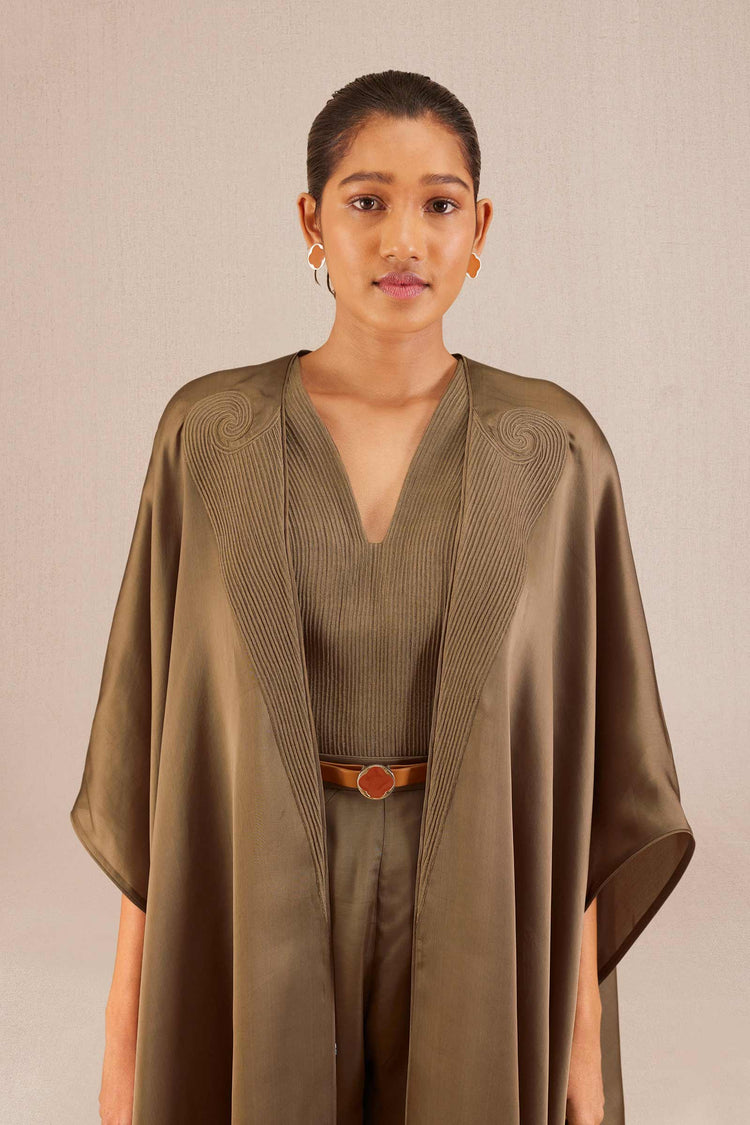 Nyra Cape Set - Taupe