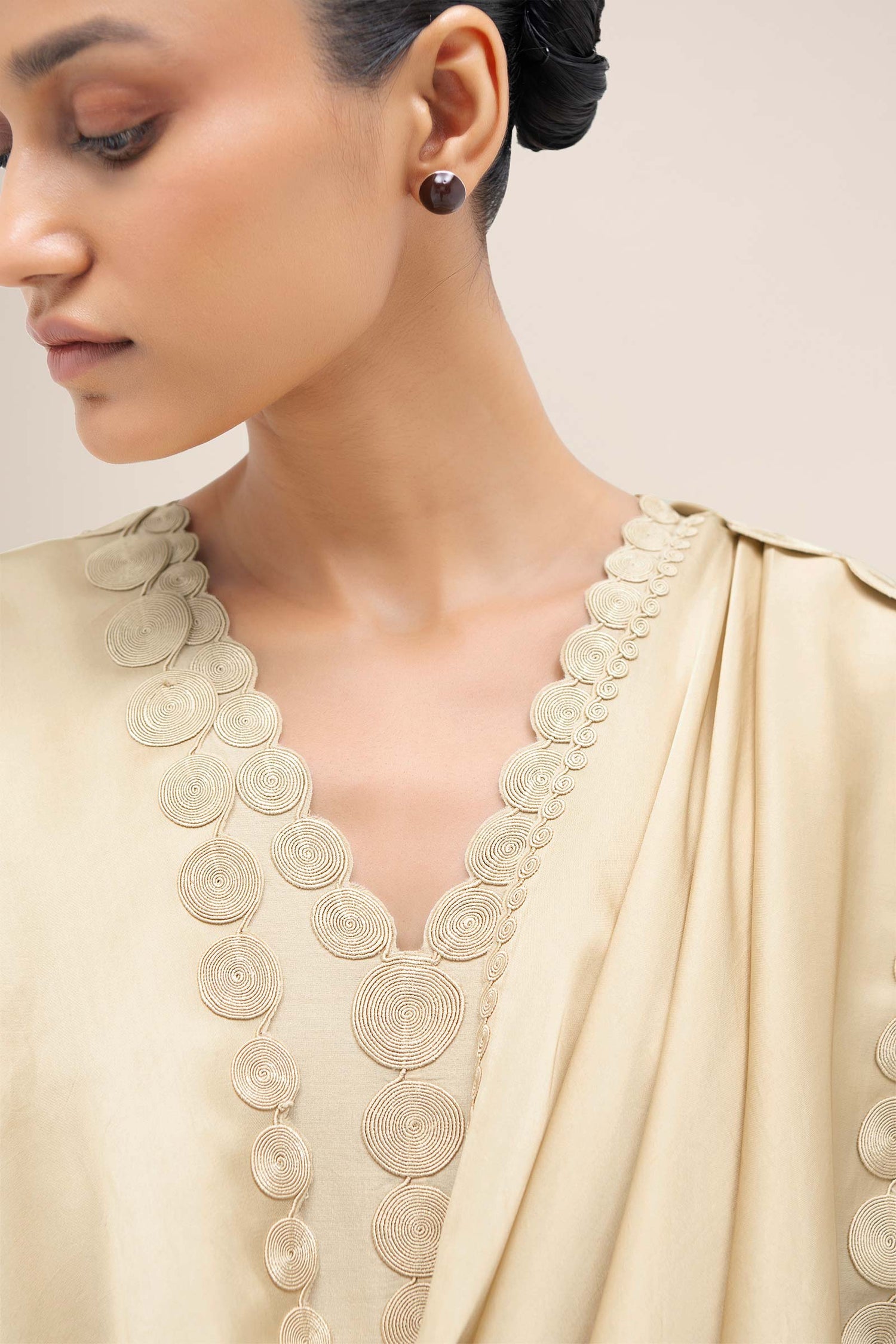  Chanderi Naghma Kurta Set – Beige