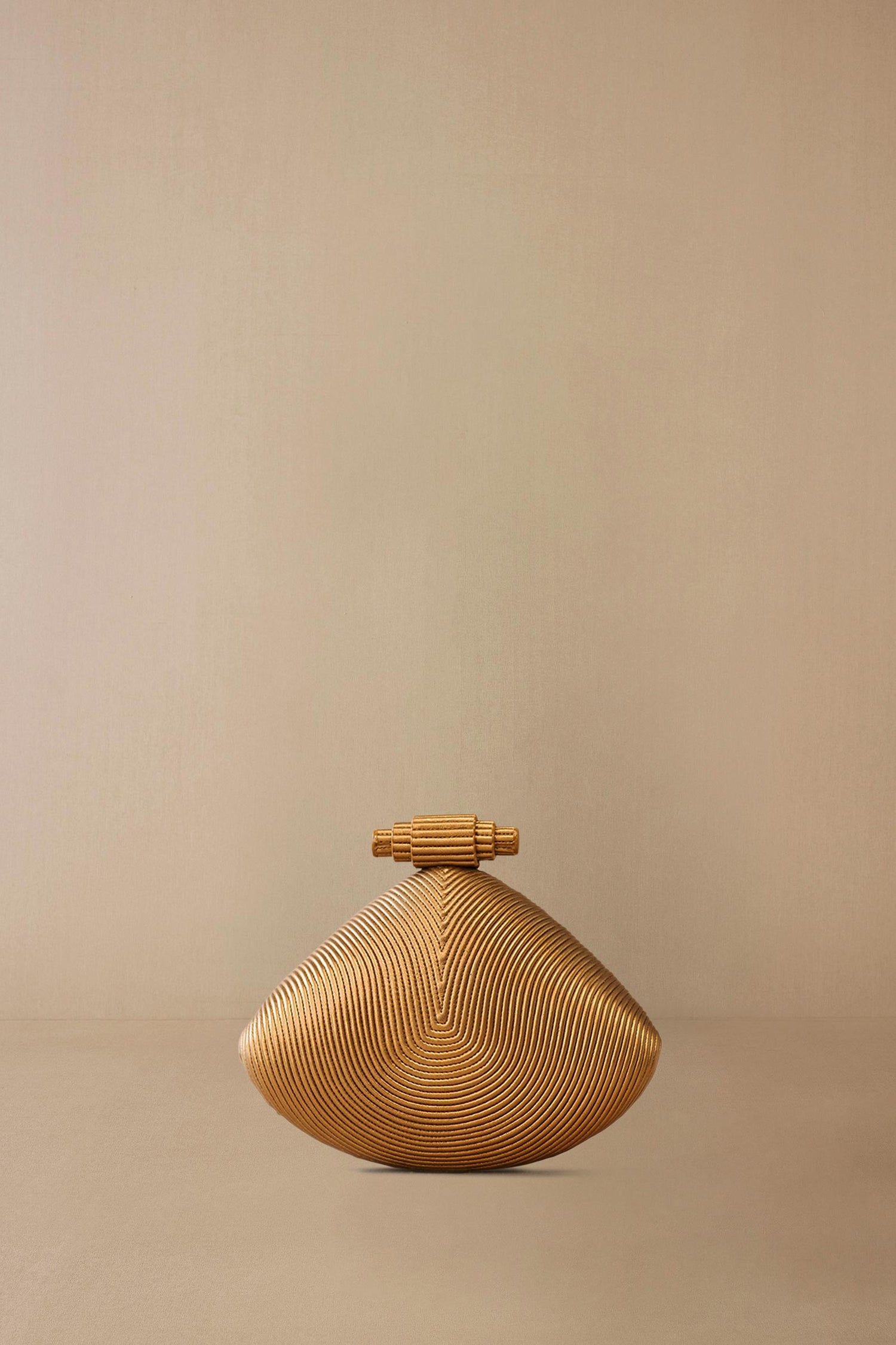  Faux Leather Iyana Clutch – Metallics