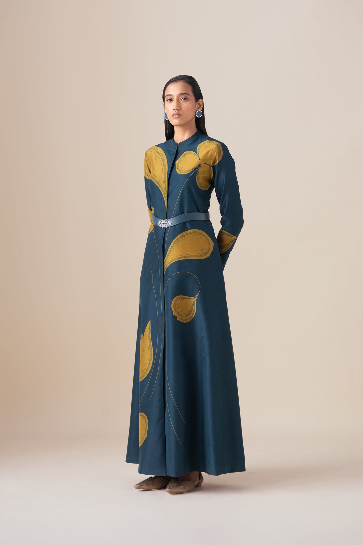  Habutai Saeeda Abaya Set – Blue