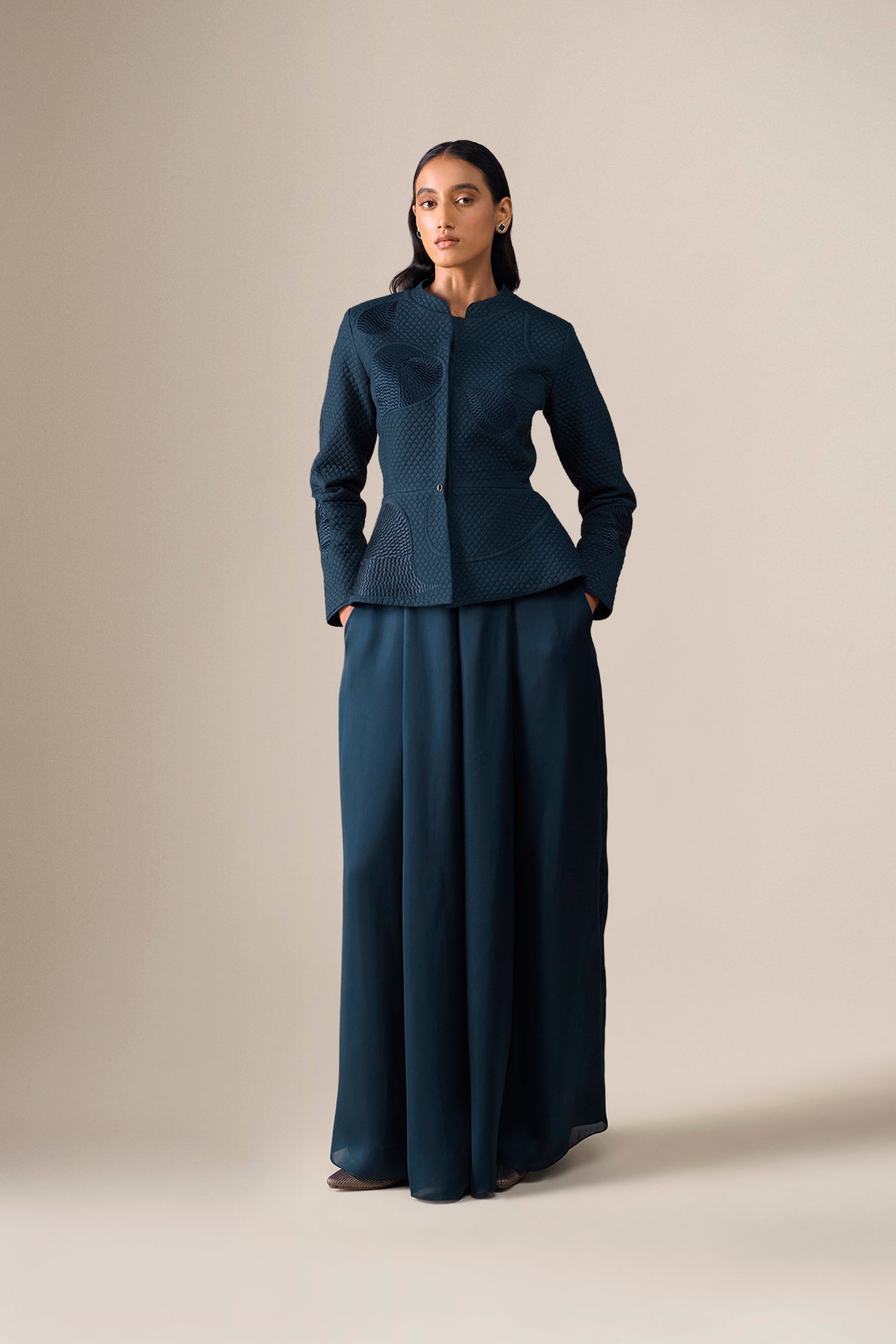  Silk Valla Jacket Set – Black