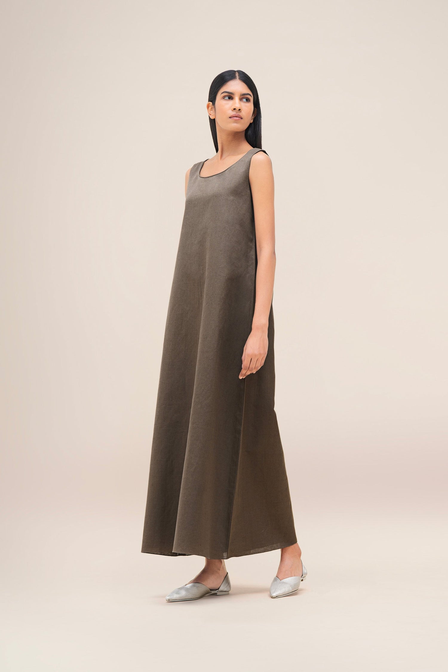  Linen Ravida Abaya Set – Brown