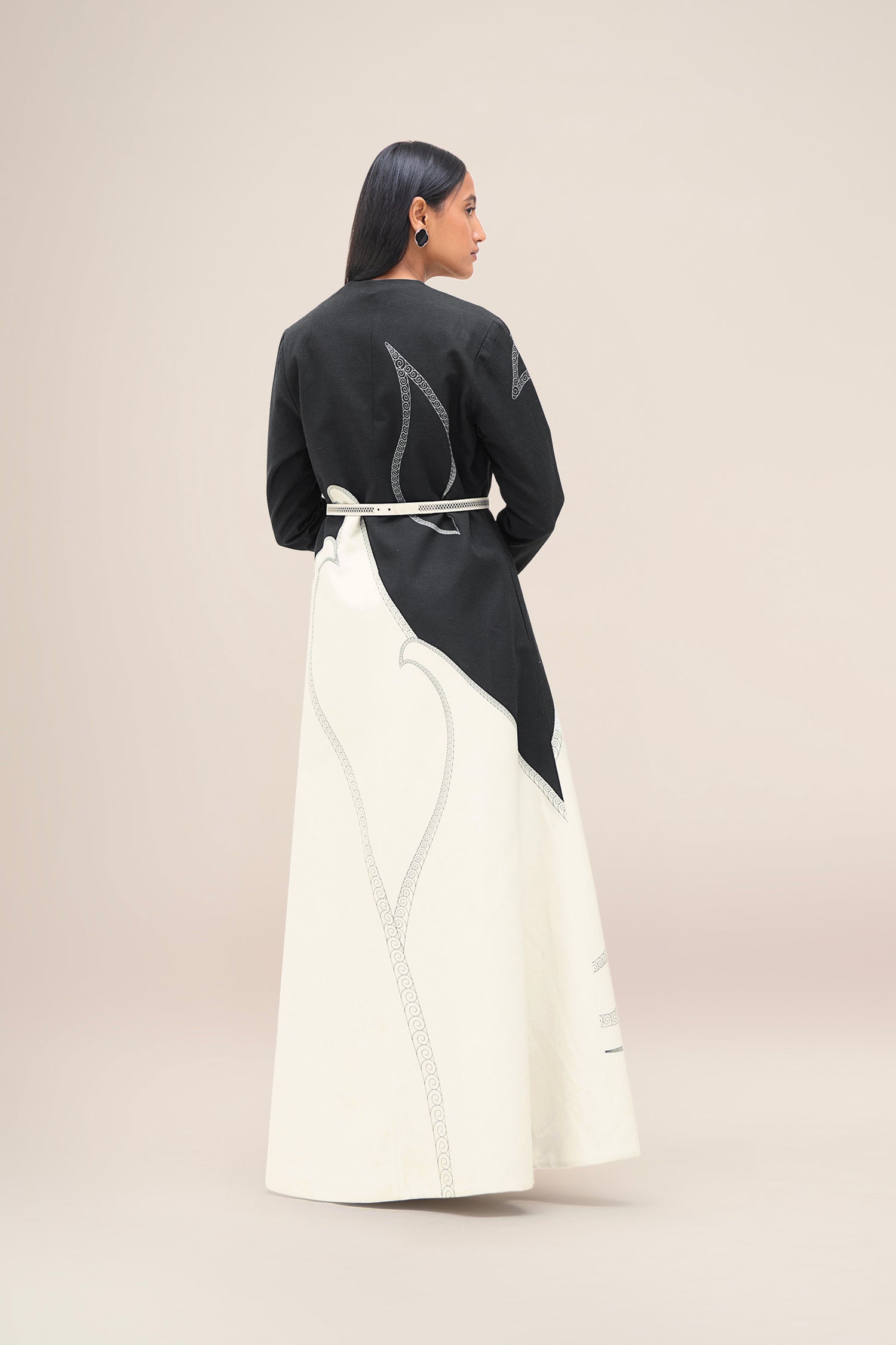  Linen Zenaida Abaya Set – Black