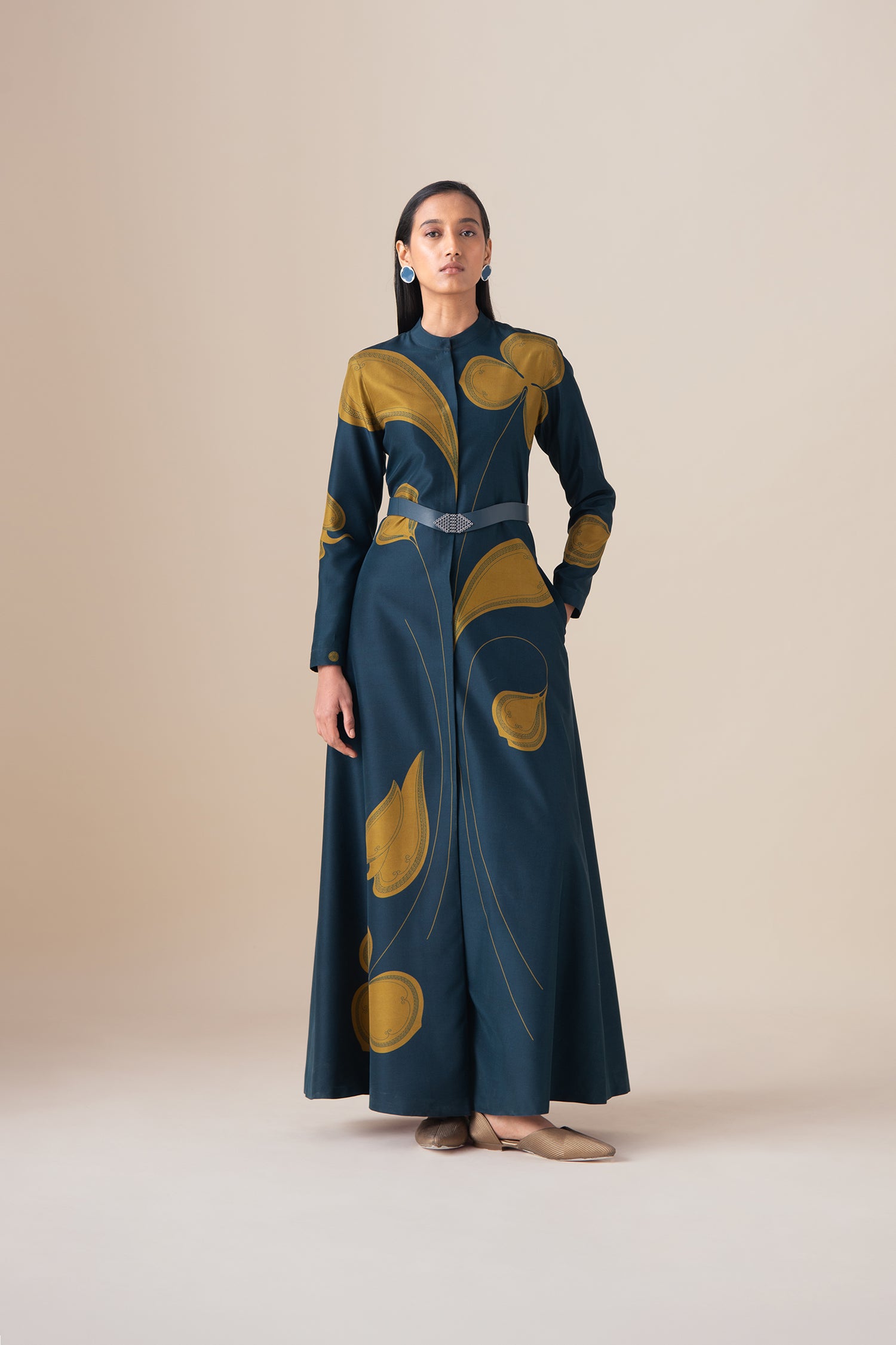  Habutai Saeeda Abaya Set – Blue