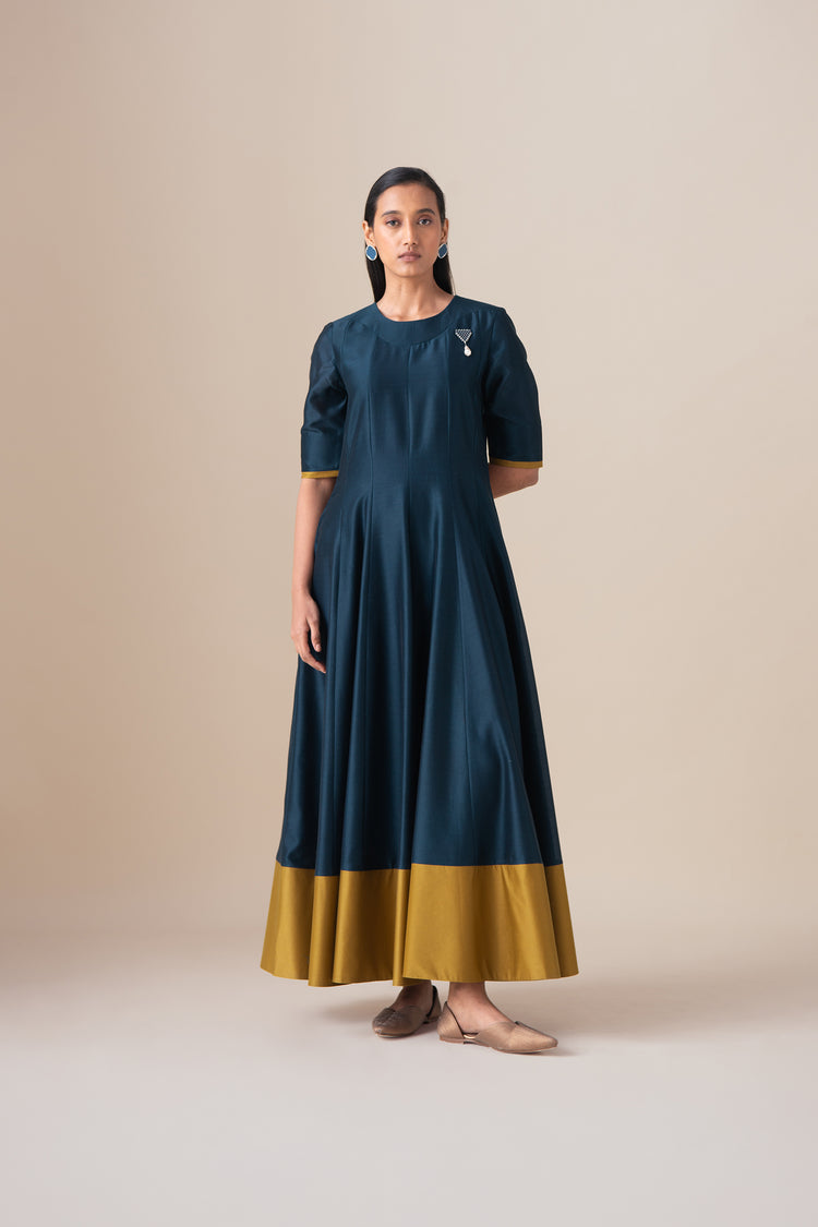 Omira Kurta Set